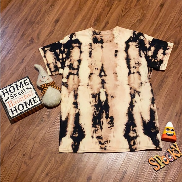 🖤**SUPER COOL-Bleached tie-dye T**🖤 - Picture 1 of 7